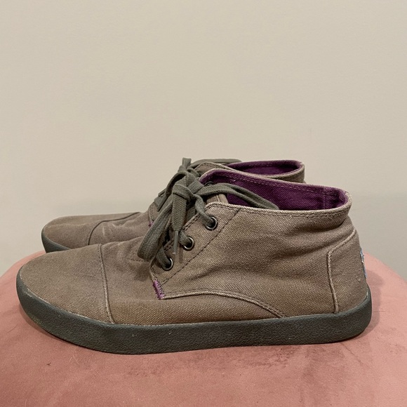 Toms Chucks Light Brown/Gray 7M - Picture 8 of 8